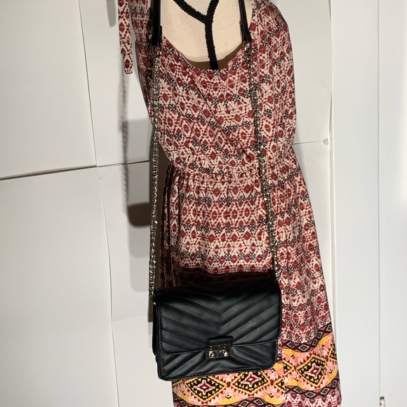 Comfy Red Romper - Picture 6 of 7